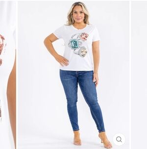 Women's White Graphic Short Sleeve Tee